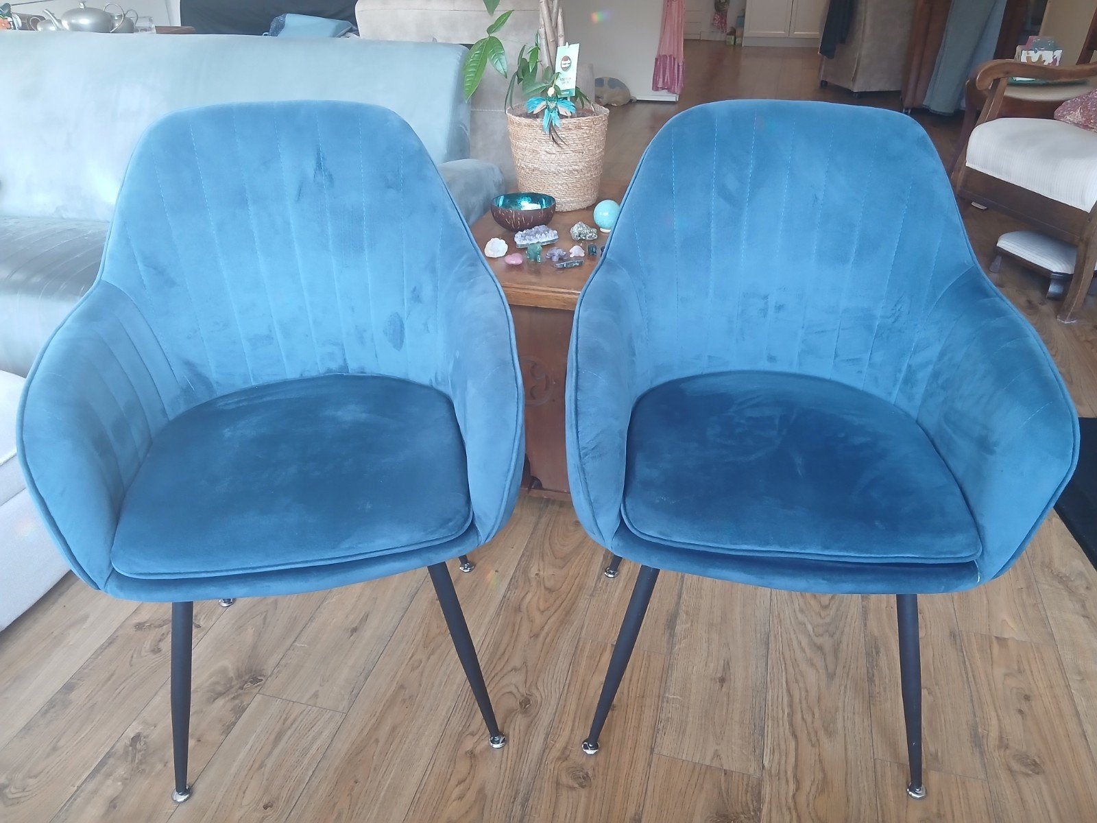 2 Velours (eetkamer)stoelen koningsblauw., Ophalen