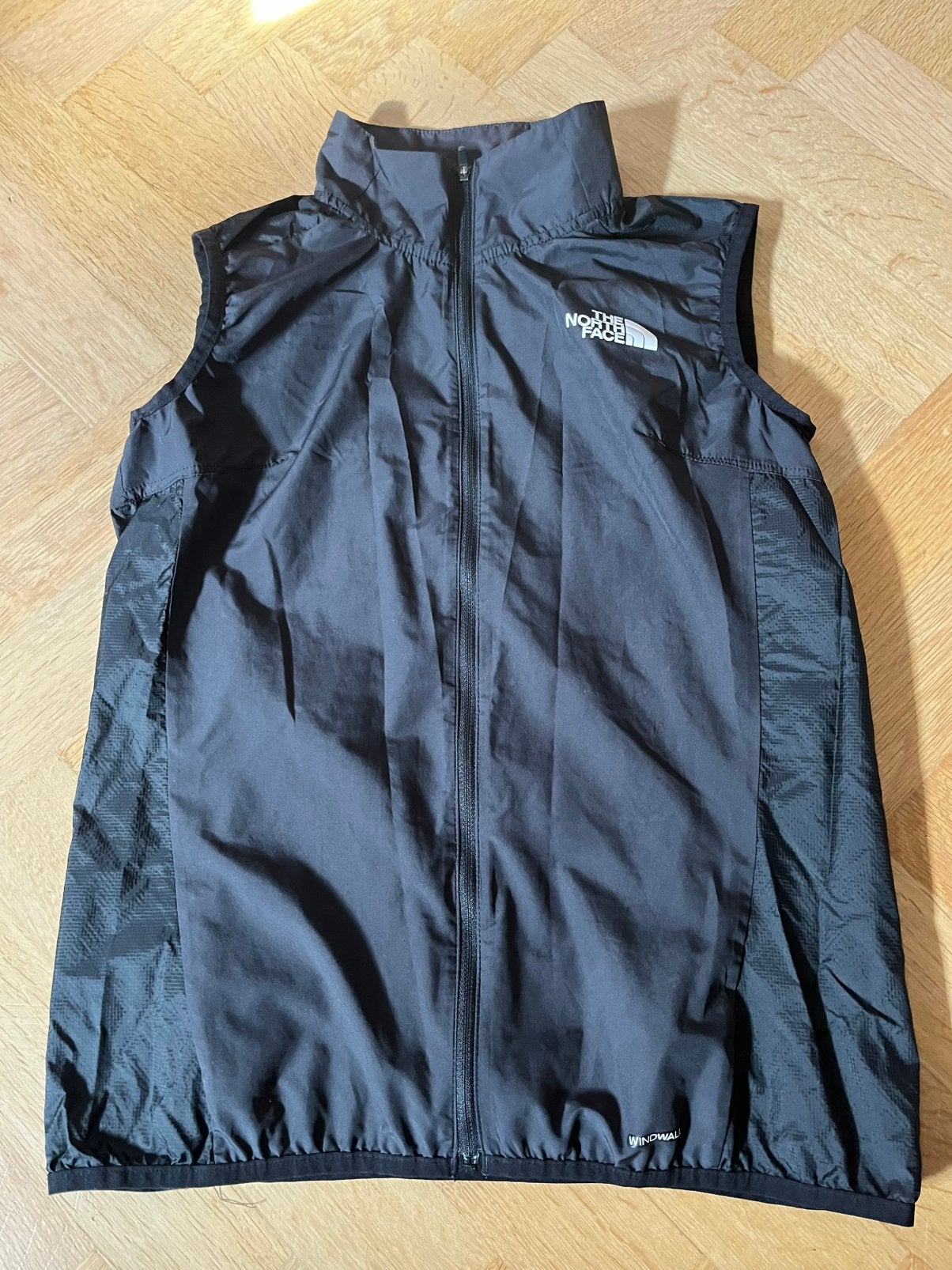 Windbreaker- bodywarmer- sporttop, Ophalen of Verzenden, Zo goed als nieuw, Maat 36 (S), Zwart