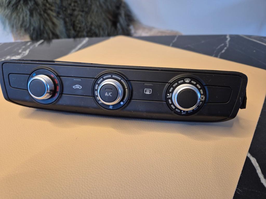 Airco bedieningspaneel Audi Q2 2018. 8V0820047F, Auto-onderdelen, Ophalen of Verzenden, Gebruikt, Audi