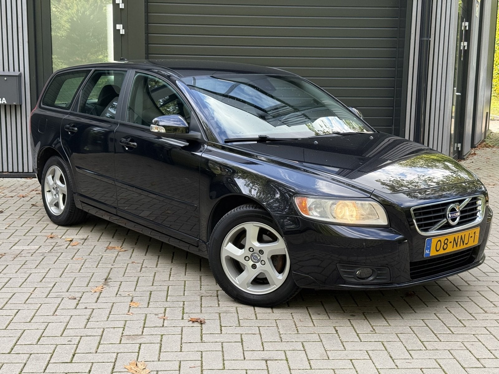 Volvo V50 2.0 Sport 1e eigenaar | Volvo dealer onderhouden |, Auto's, 13 km/l, Stof, Gebruikt, Zwart