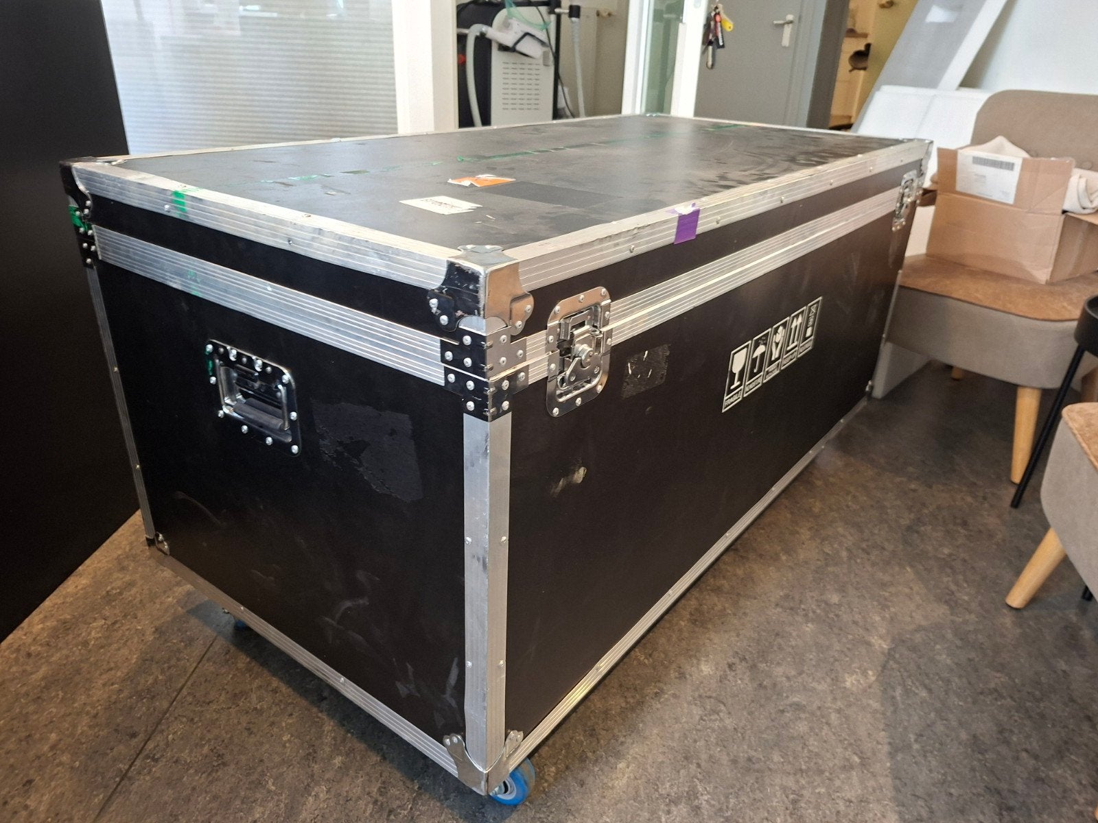 Robuuste Flightcase op wielen - 55x66x137cm, Muziek en Instrumenten, Behuizingen en Koffers, Ophalen, Gebruikt, Overige instrumenten
