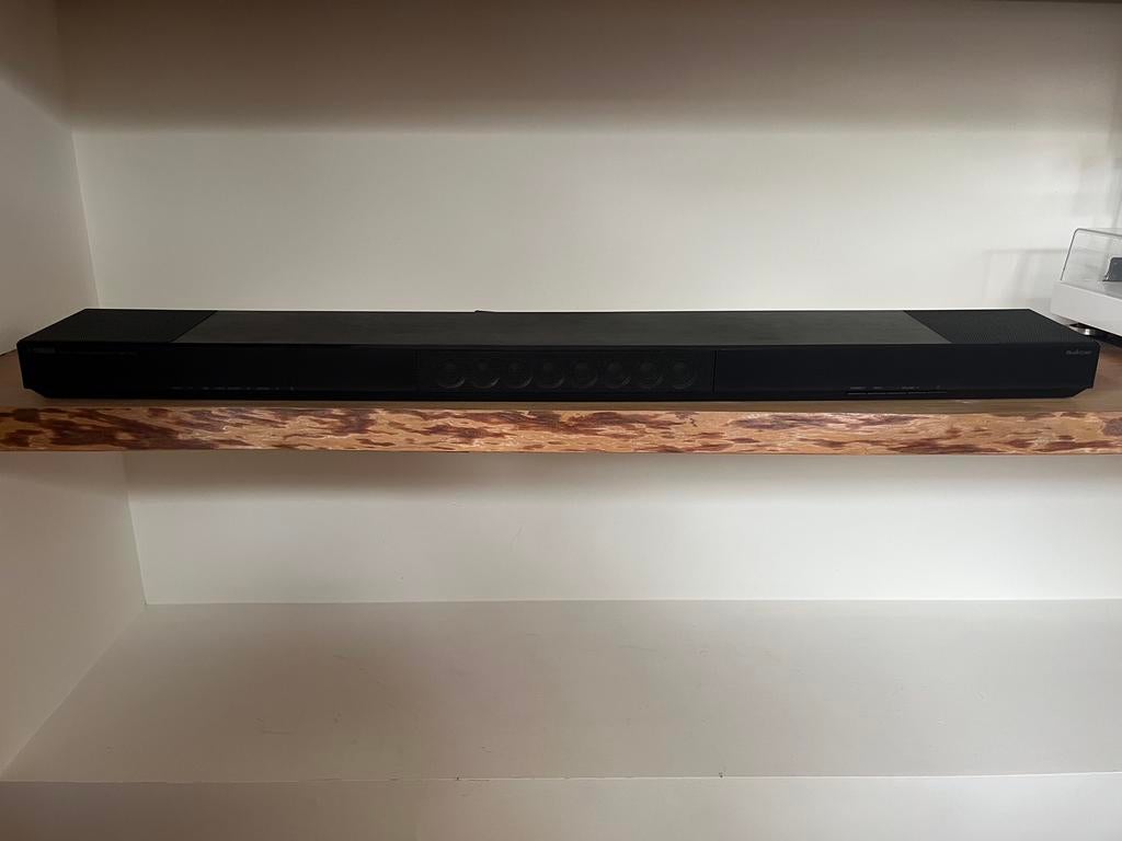 Yamaha YSP-1600 MusicCast 5.1 soundbar met 2 ingebouwde subs, Ophalen of Verzenden, Bluetooth, Zo goed als nieuw