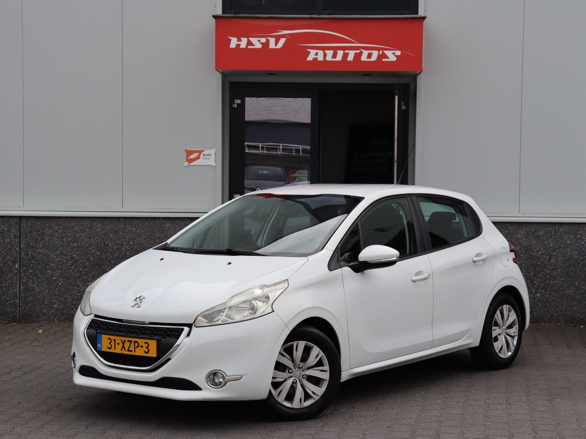 Peugeot 208 1.2 VTi Access navi airco 4-deurs org NL, Auto's, Voorwielaandrijving, Euro 5, Gebruikt, 31 €/maand
