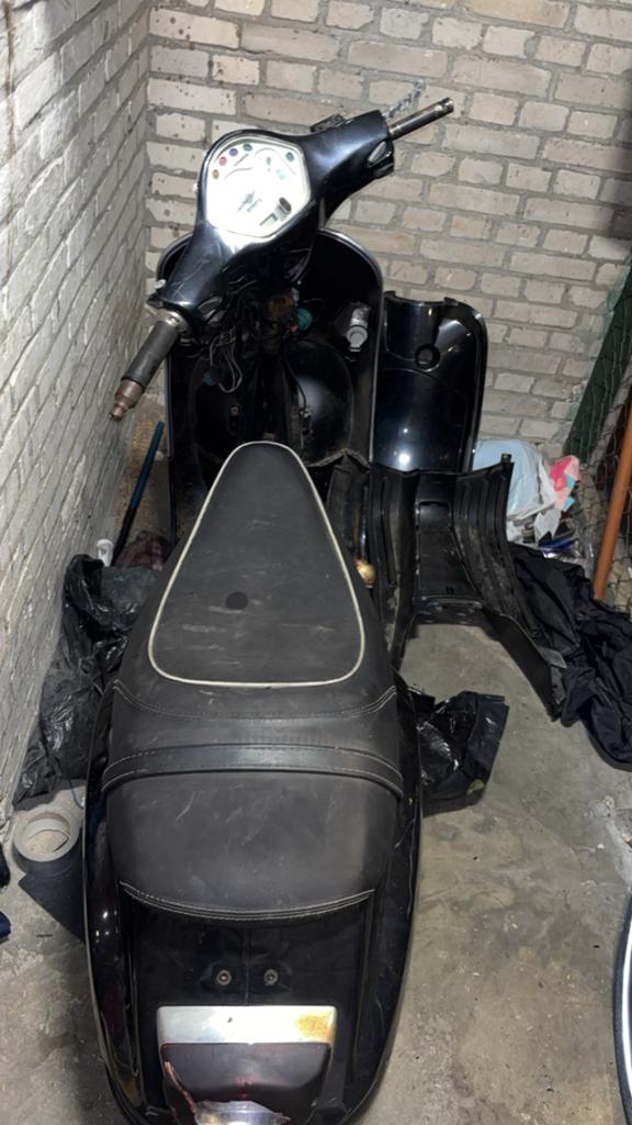 Vespa 2t frame, Fietsen en Brommers, Brommeronderdelen | Scooters, Ophalen, Gebruikt, Frame, Vespa