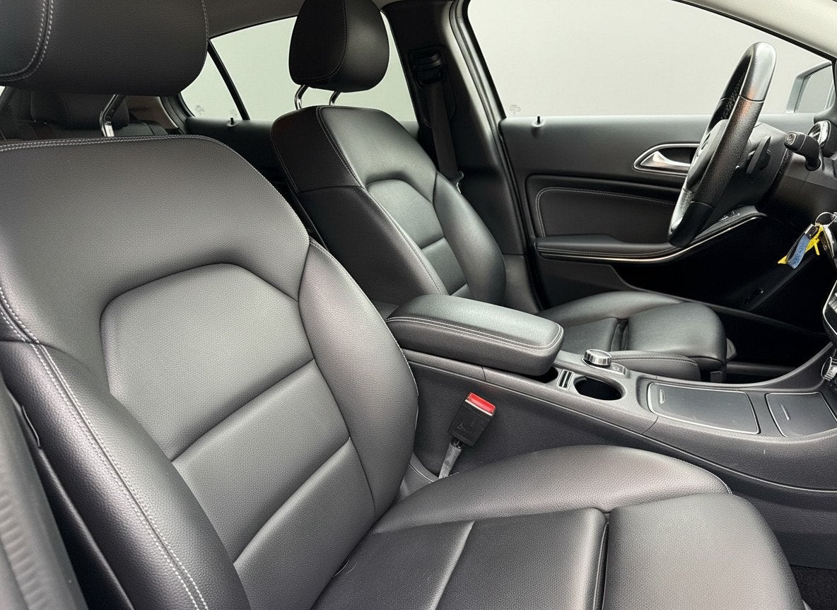 Mercedes-Benz GLA 200 Premium aut., Camera | Navi (bj 2017), Auto's, Gebruikt, Euro 6, 715 kg, Cruise Control