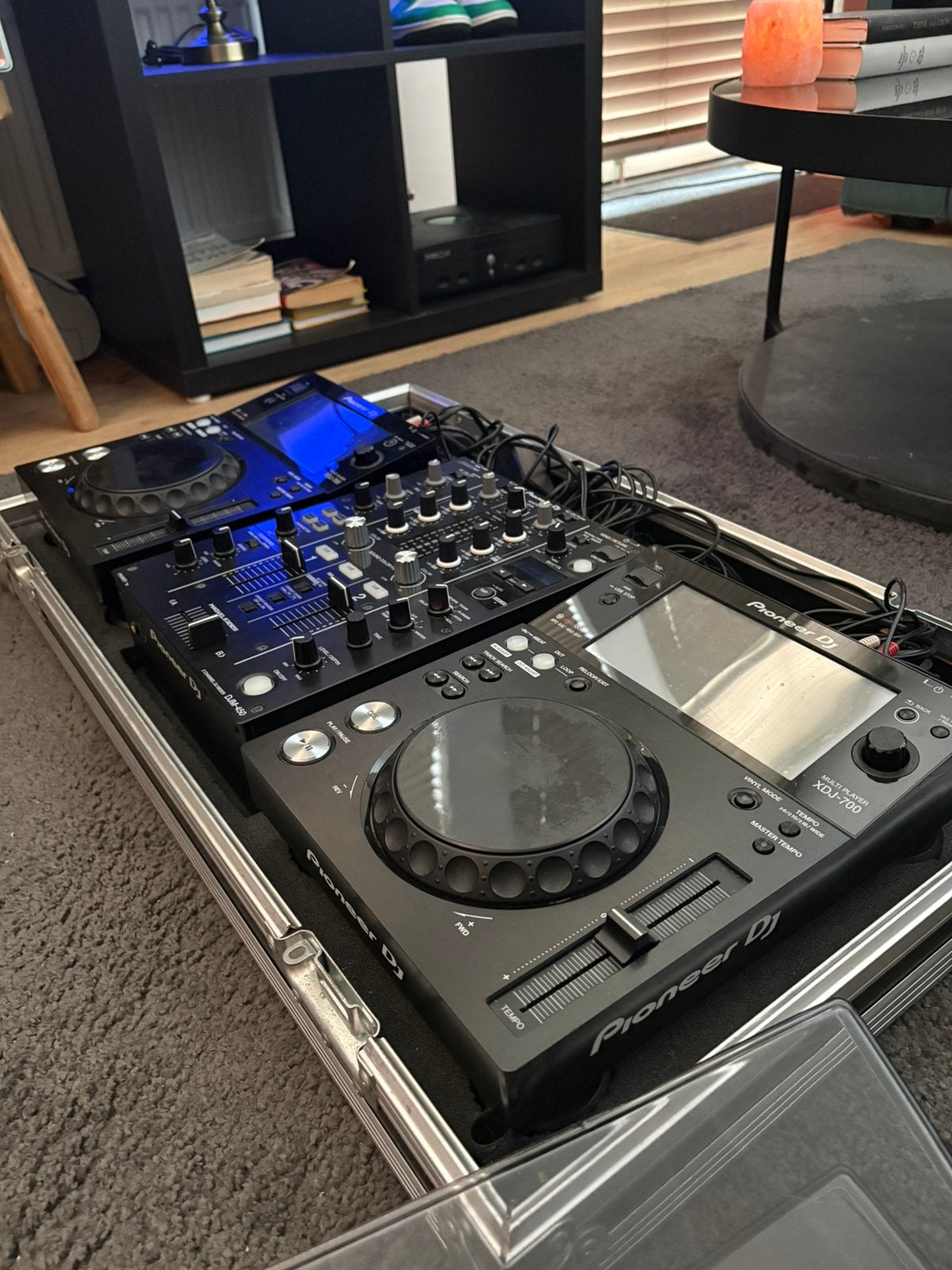 2x XDJ 700 & DJM 450 set + flightcase & stofkappen, Muziek en Instrumenten, Dj-sets en Draaitafels, Ophalen, Zo goed als nieuw