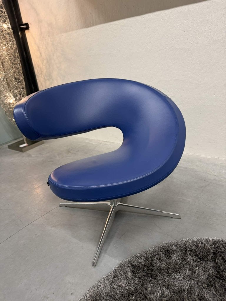 Als nieuw Varier Stokke Peel Club draai fauteuil blauw leer, Huis en Inrichting, 75 tot 100 cm, Ophalen of Verzenden, Zo goed als nieuw