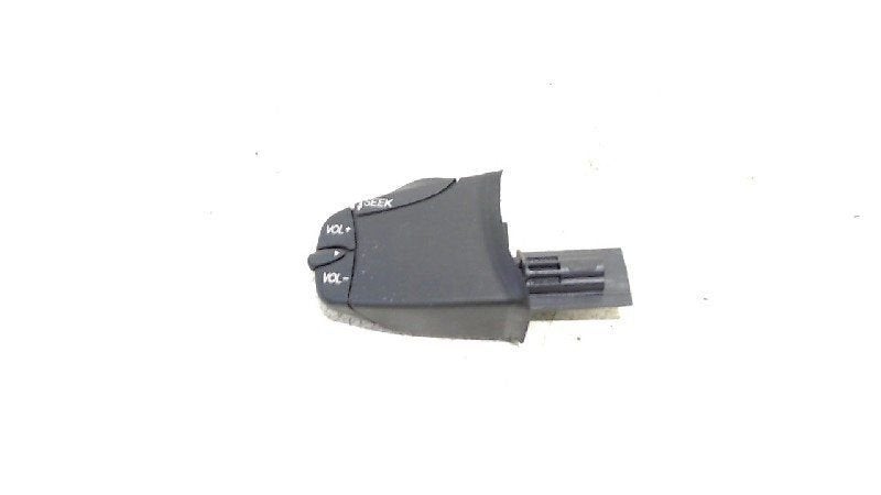 Radio bediening Ford Mondeo, Auto diversen, Ophalen of Verzenden, Van der Ven Autorecycling B.V., Onderdelen@venauto.nl, Ettenseweg 76, 4706 PB Roosendaal, The Netherlands