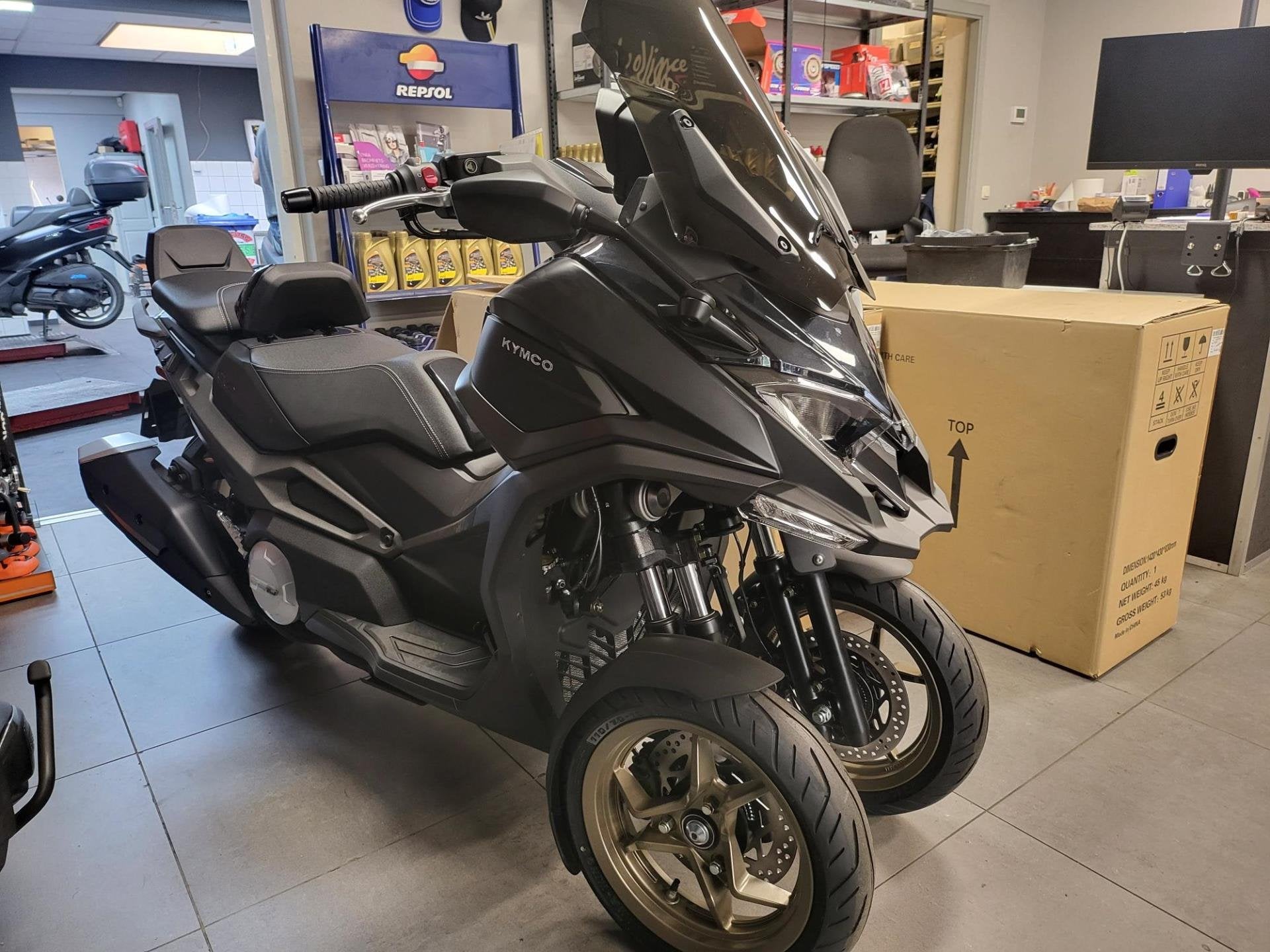 Kymco CV3 550i 2023 7040KM RIJKLAAR 750€ GRATIS ACCESSOIRE, Motoren, Kymco, Overig, Gebruikt, Bedrijf