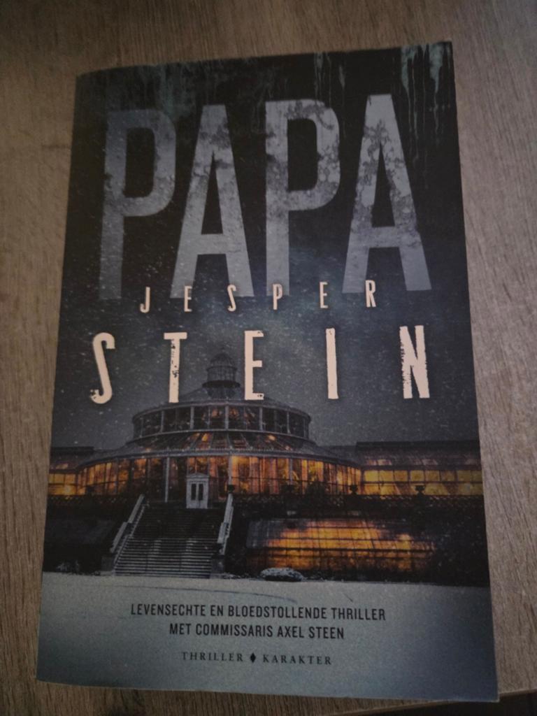 Papa - Jesper Stein (Thriller), Ophalen of Verzenden, Zo goed als nieuw, Jesper Stein, Scandinavië