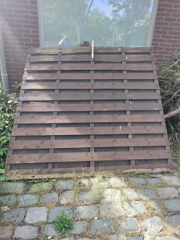 Schutting (1 deel) - gratis ophalen, Tuin en Terras, Ophalen, Minder dan 3 meter, Hout, 1 tot 2 meter