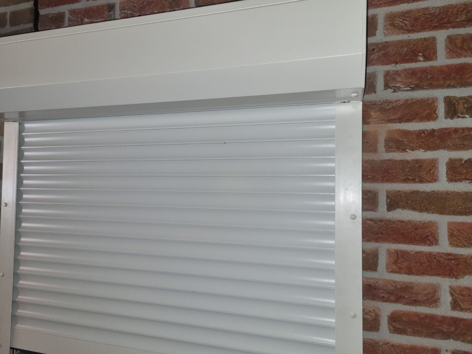 Nieuwe Rolluik RAL 9001,compleet,bandbediend,, Doe-het-zelf en Verbouw, Rolluiken, Ophalen, Crème of Beige, Nieuw, 200 cm of meer