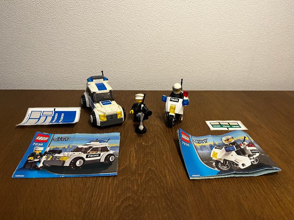 LEGO City 7235 en 7236 (politie), Kinderen en Baby's, Speelgoed | Duplo en Lego, Ophalen of Verzenden, Zo goed als nieuw, Complete set