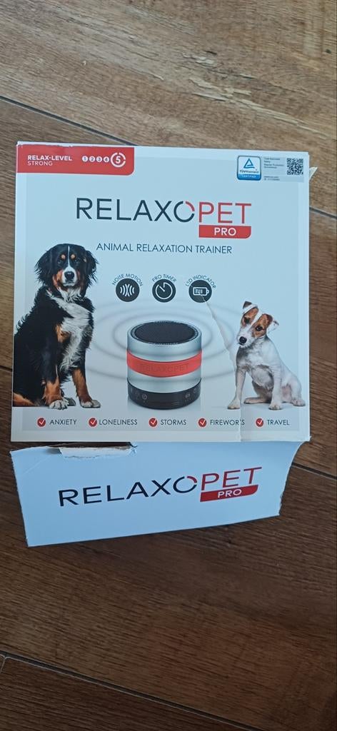Relaxopet pro. Met boekje en laadkabel., Dieren en Toebehoren, Ophalen of Verzenden