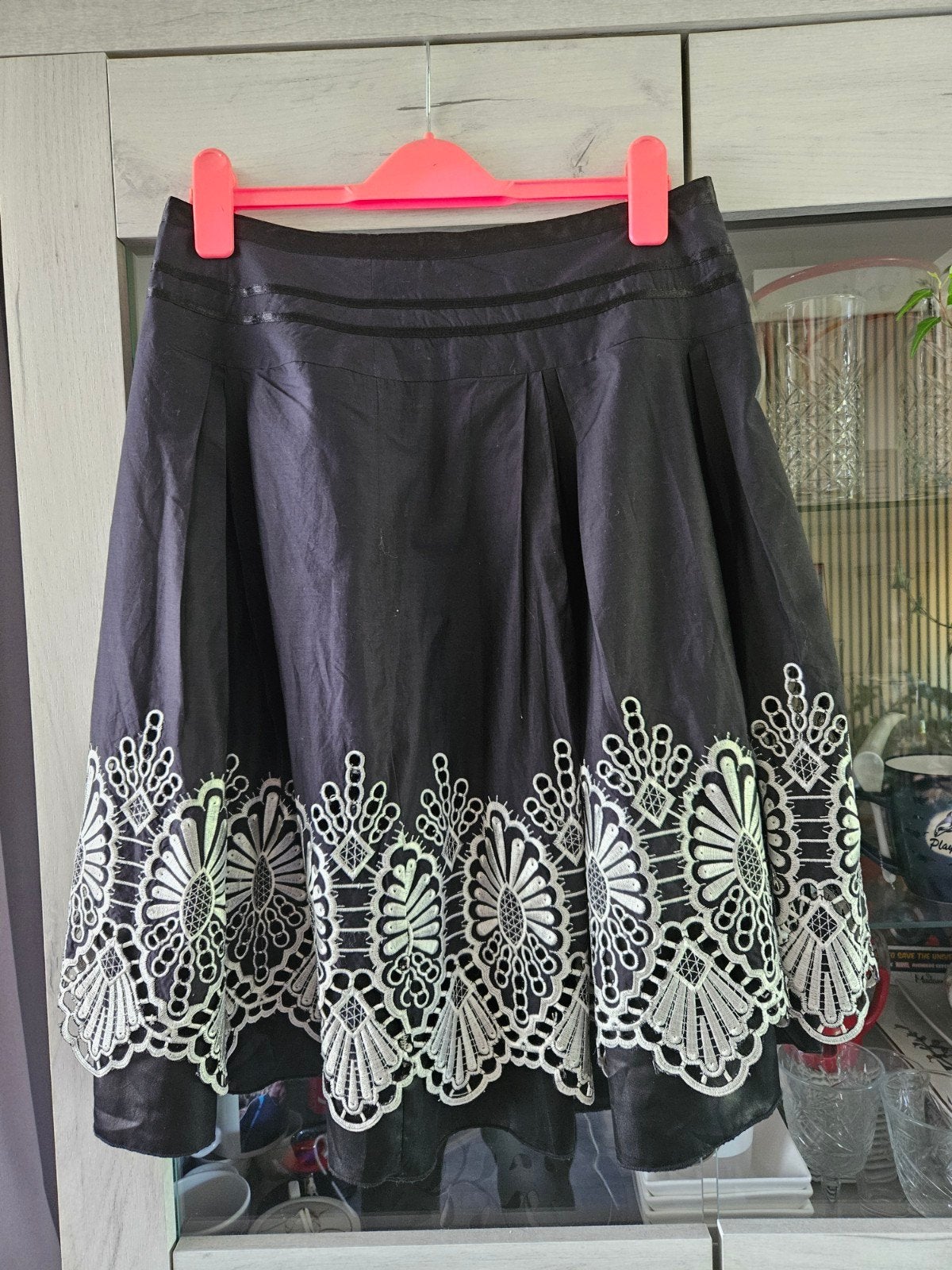 Zwarte rok met borduursel, incl. onderrok, maat 38, Kleding | Dames, Maat 38/40 (M), Zwart, Styles, Ophalen of Verzenden