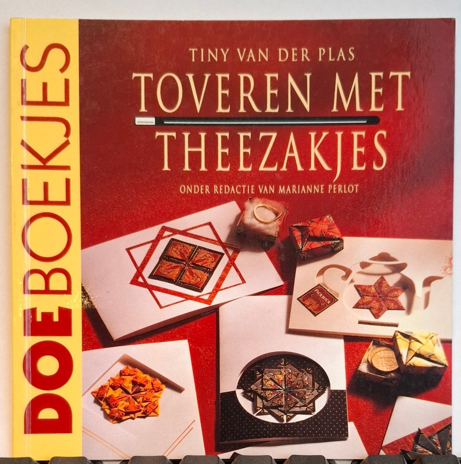Doeboekjes Toveren met theezakjes ZGAN, Hobby en Vrije tijd, Ophalen of Verzenden, Boek