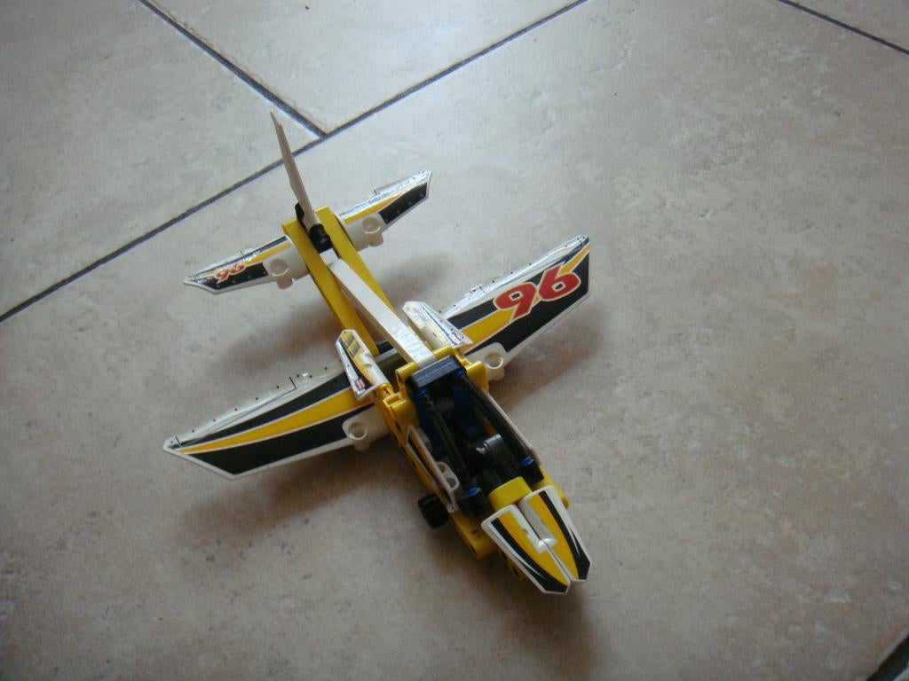 Lego Technic 42044 Team straaljager 2 in 1 compleet, Lego, Compleet, Ophalen of Verzenden, Zo goed als nieuw