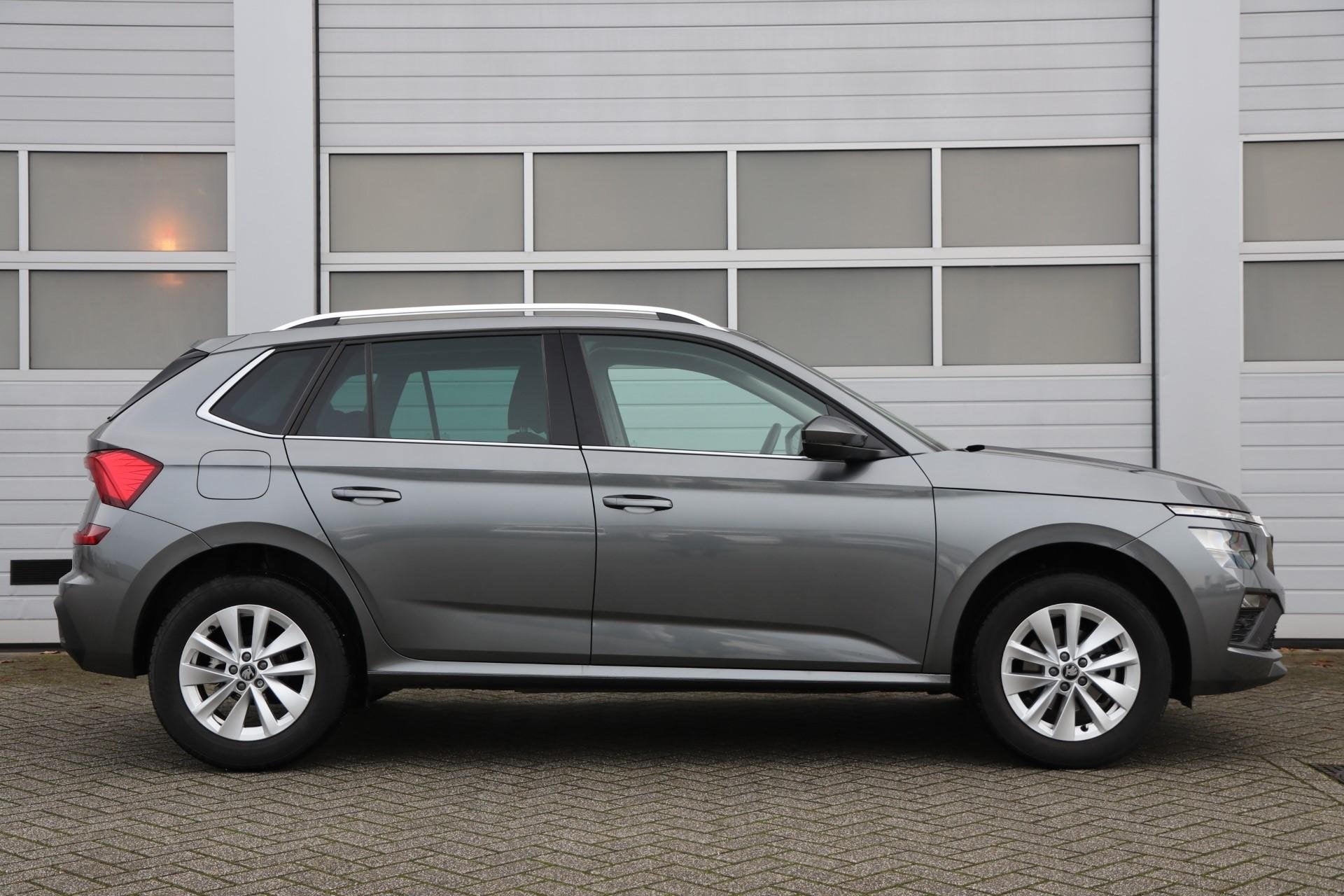Skoda Kamiq 1.0 TSI 115pk DSG Selection | Apple Carplay/Andr, 12 maanden, Stof, Gebruikt, 3 cilinders
