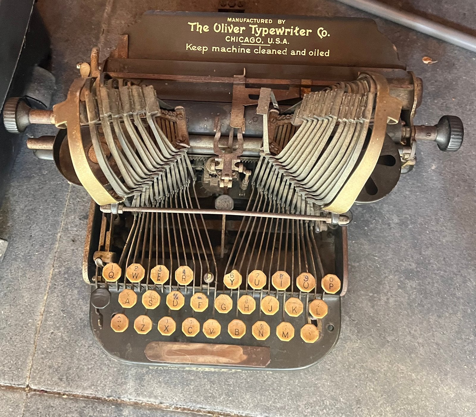 Typemachine zeer oud ! Vintage oliver typewhriter, Antiek en Kunst, Antiek | Gereedschap en Instrumenten, Ophalen of Verzenden