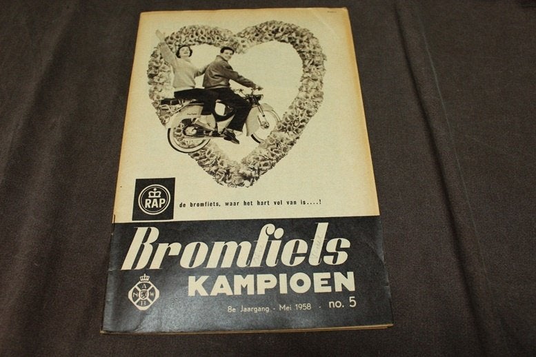 blad Bromfiets Kampioen mei 1958 Hercules Prior Sparta MA50, Ophalen of Verzenden, Gebruikt