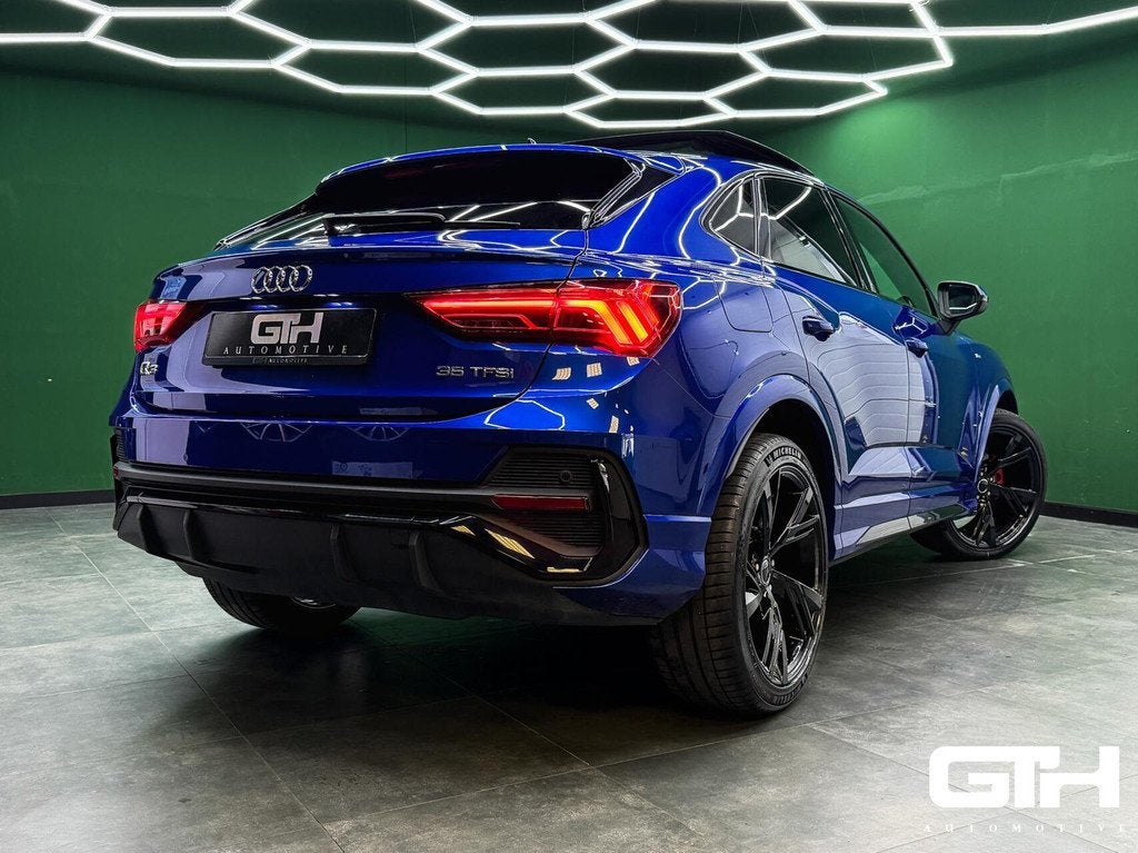 Audi Q3 Sportback 35 TFSI S edition Carplay | Pano | Sfeer, Auto's, 4 cilinders, 150 pk, Bedrijf, Parkeersensor