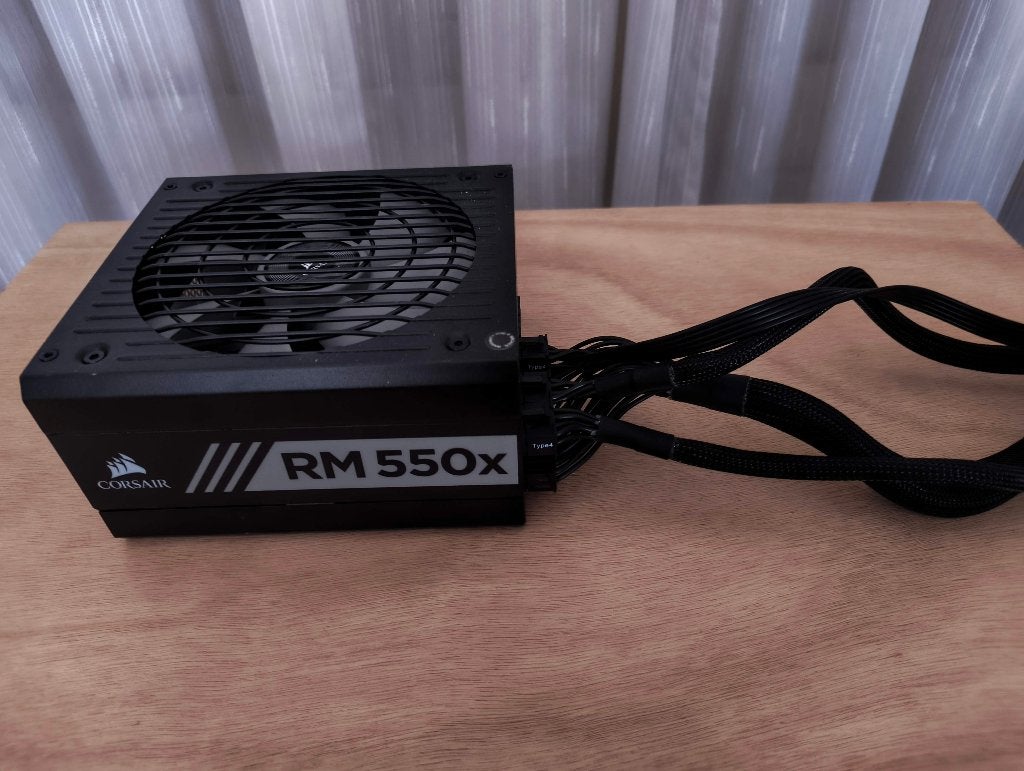 Corsair RM550x Zwart PSU, Computers en Software, Ophalen of Verzenden, Zo goed als nieuw