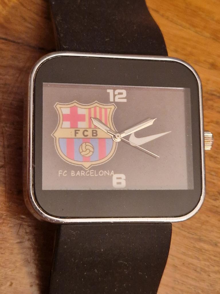 Nike FC BARCELONA horloge, Buitenlandse clubs, Overige typen, Ophalen of Verzenden, Zo goed als nieuw