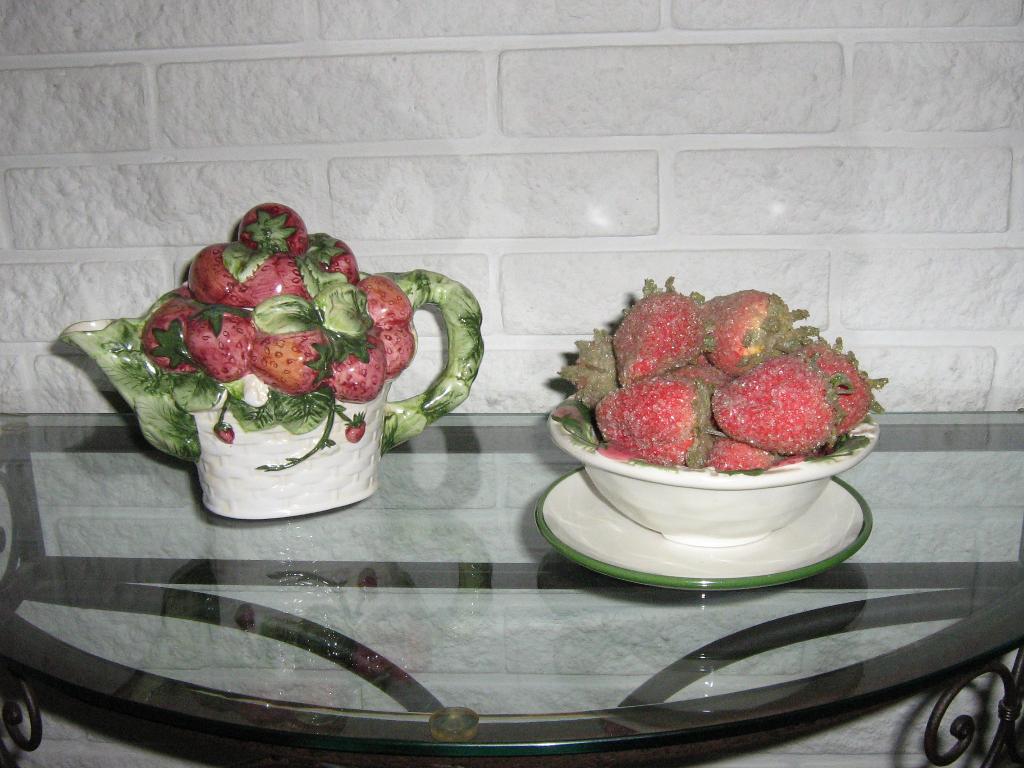 Brocante theepot + Fruitschaaltje, Ophalen of Verzenden