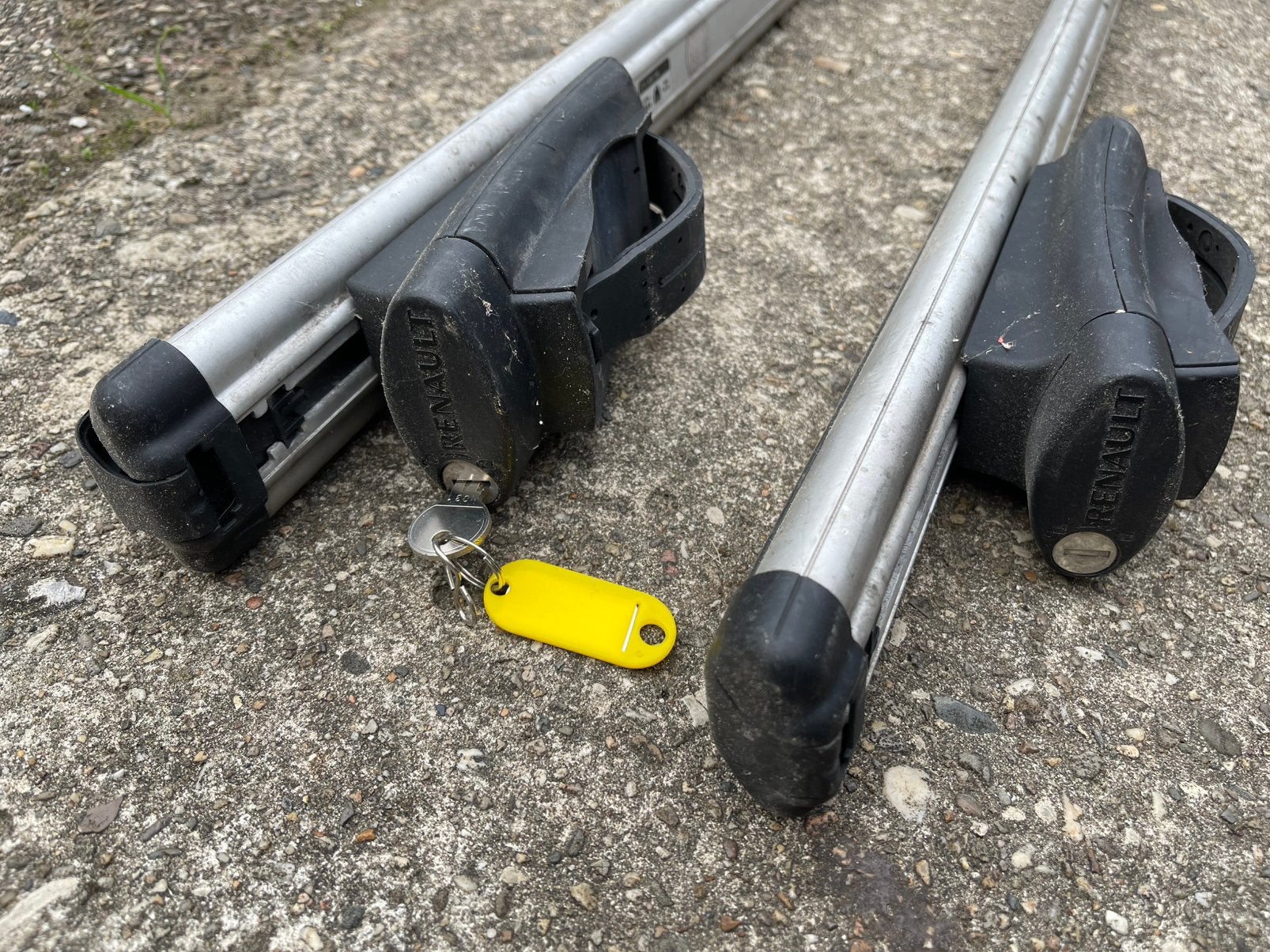 Dakdragers Renault, Ophalen, Gebruikt