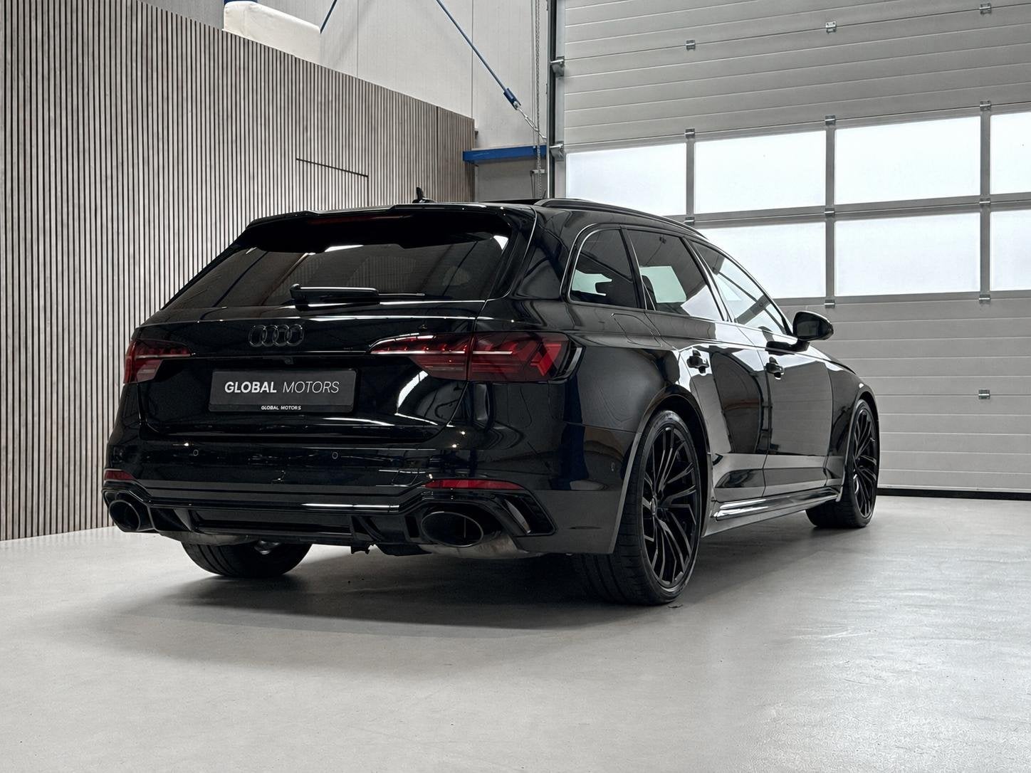 Foto 2 van Audi RS4 Avant 2.9 TFSI Quattro - FACELIFT - KERAMISCHE REMM