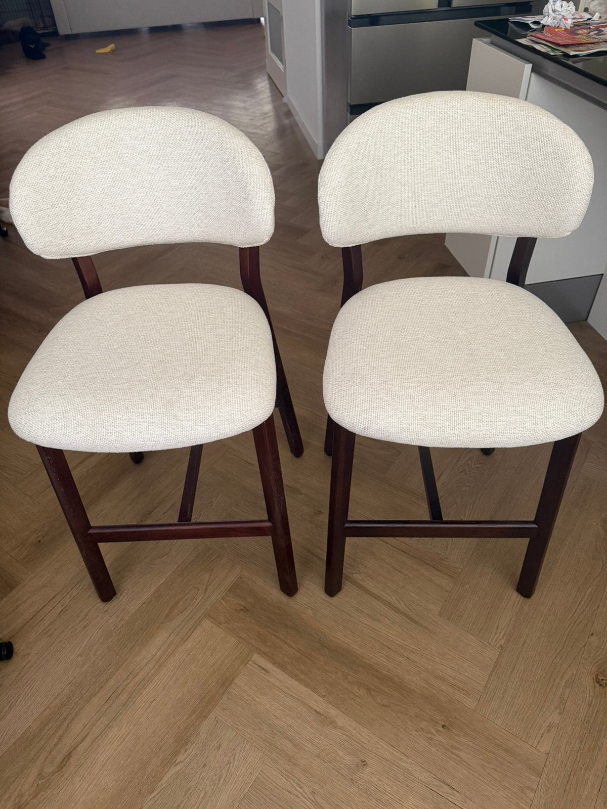 Twee nieuwe Eleonora Mikky barstoelen, Ophalen, Met voetsteun, 60 tot 90 cm, Nieuw