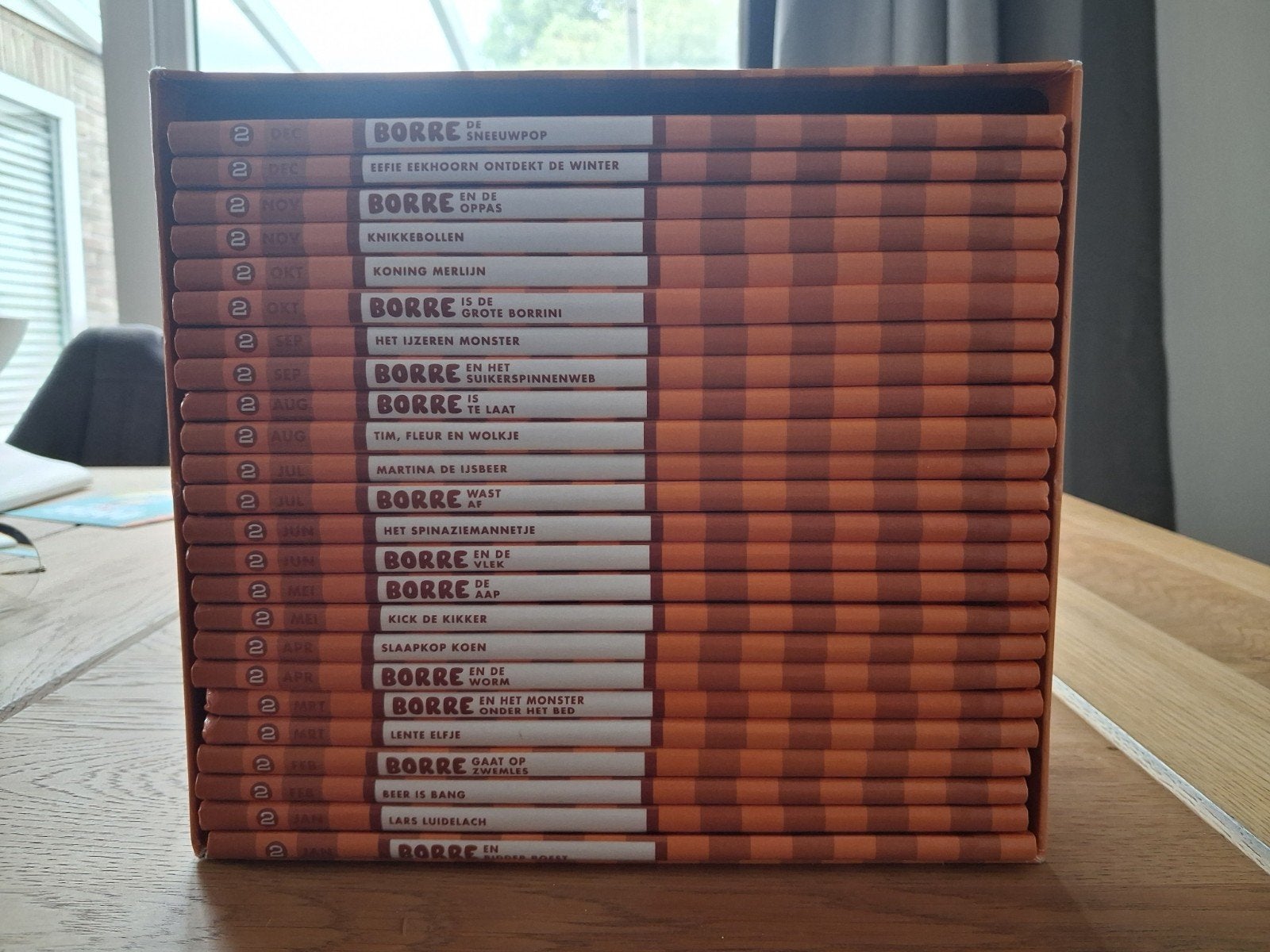 Opbergbox met borre leesboekjes no 2 oranje 
24 stuks
Van I, Boeken, Ophalen of Verzenden, Zo goed als nieuw, Fictie algemeen