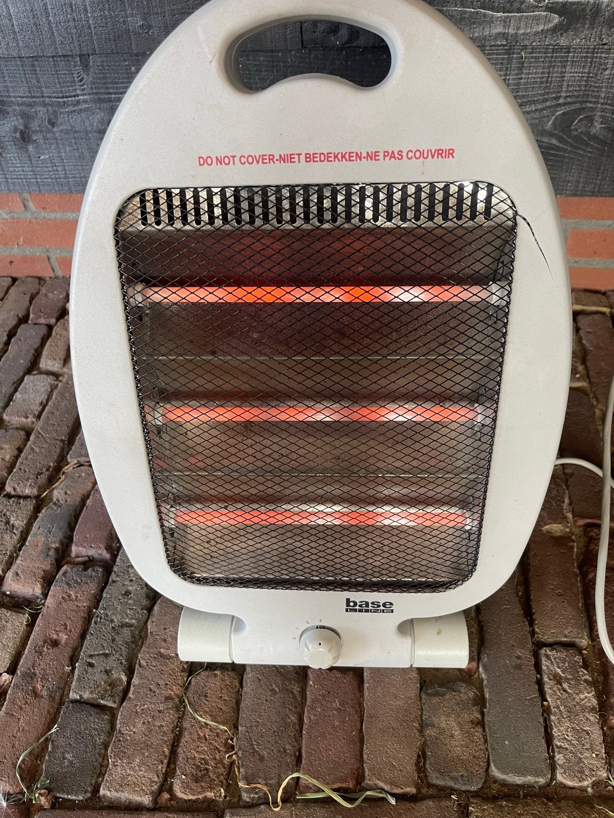 Quartz Heater QH-1200I - 1200W (2 stuks), Ophalen, 30 tot 80 cm, Gebruikt, Kachel