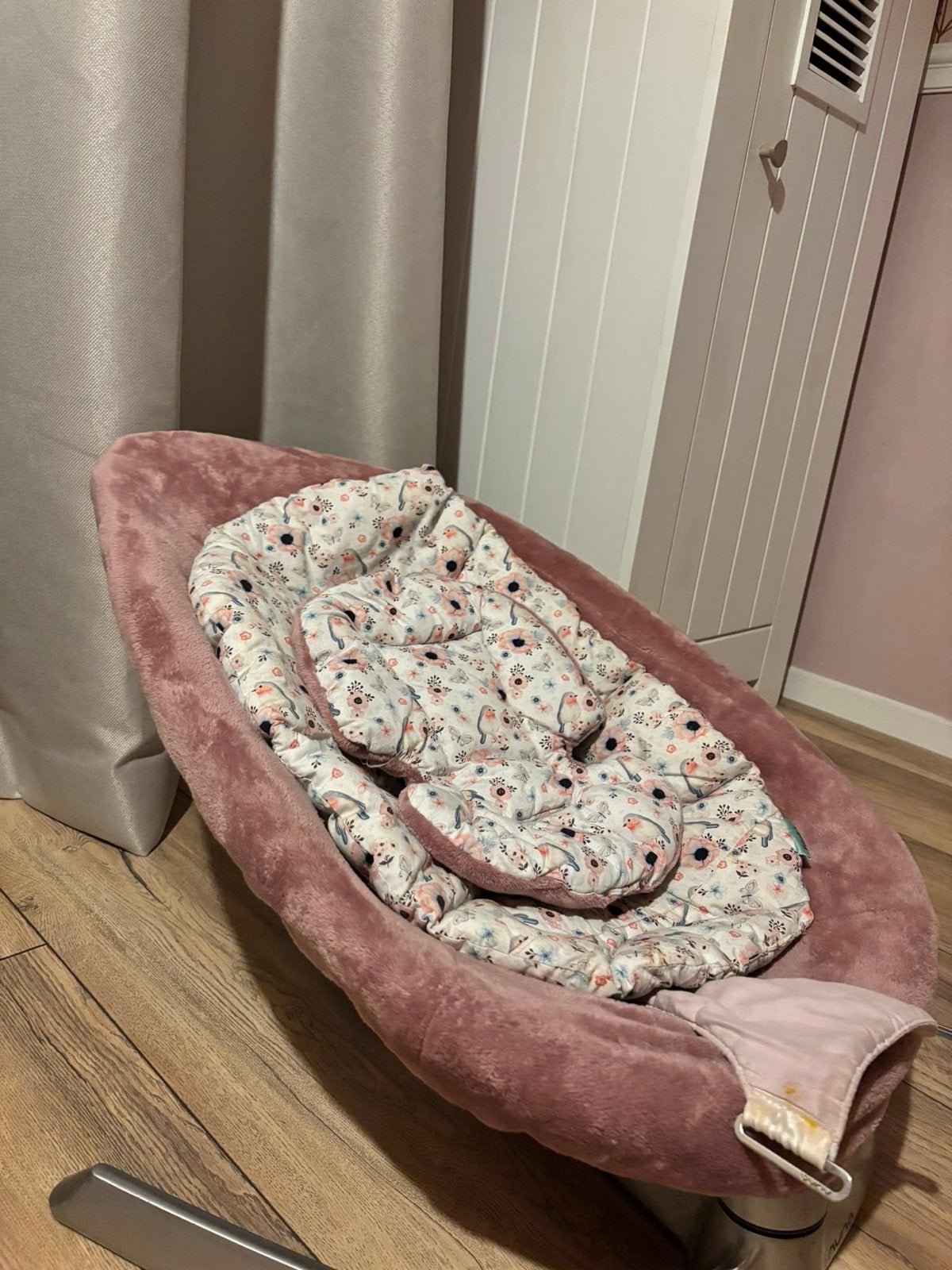 Nuna Leaf Wipstoel met verkleiner - Roze, Kinderen en Baby's, Wipstoeltjes, Ophalen, Zo goed als nieuw, Wipstoel, Overige merken