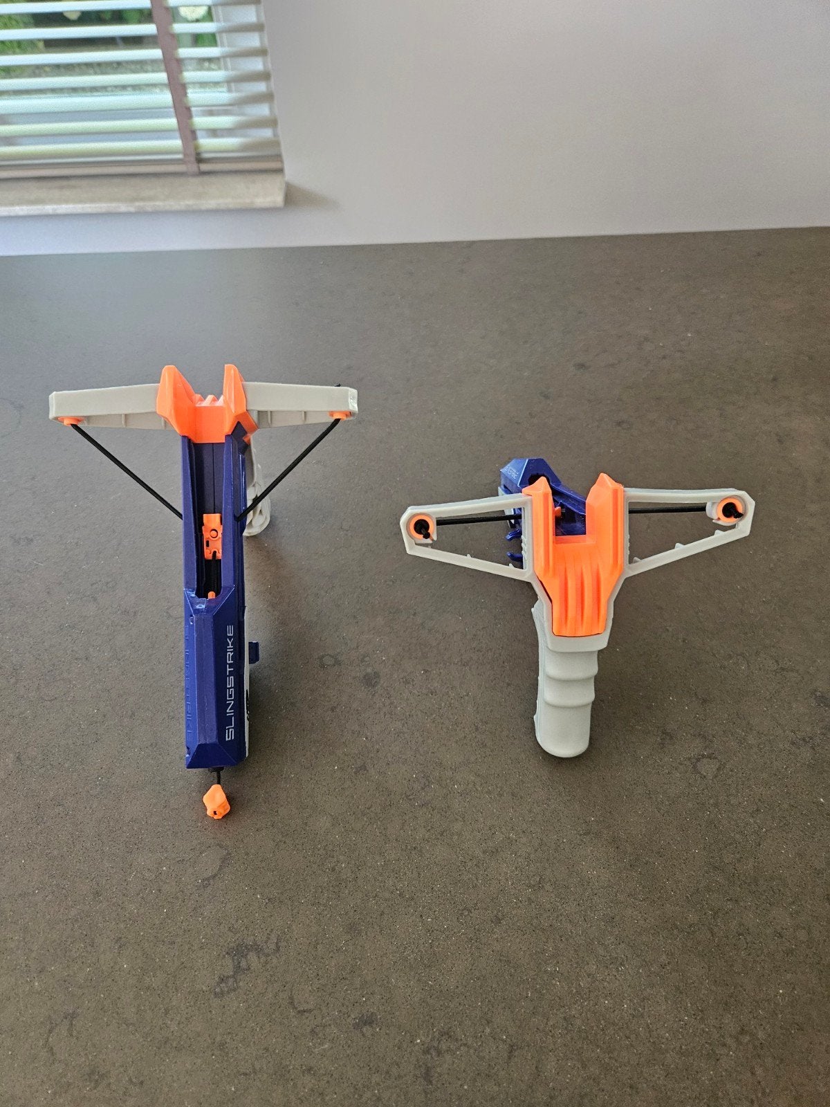 2x Nerf Slingshot Katapult - Speelplezier voor Jong en Oud, Ophalen of Verzenden, Jongen of Meisje