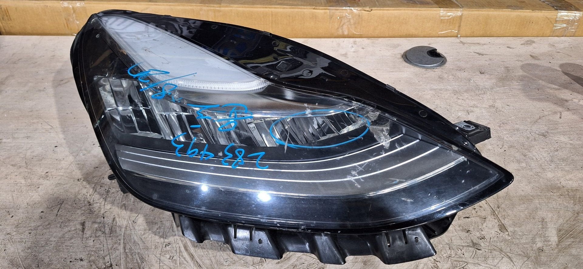 Originele Tesla Model 3 Full LED Koplamp Rechts (SAE Up-Leve