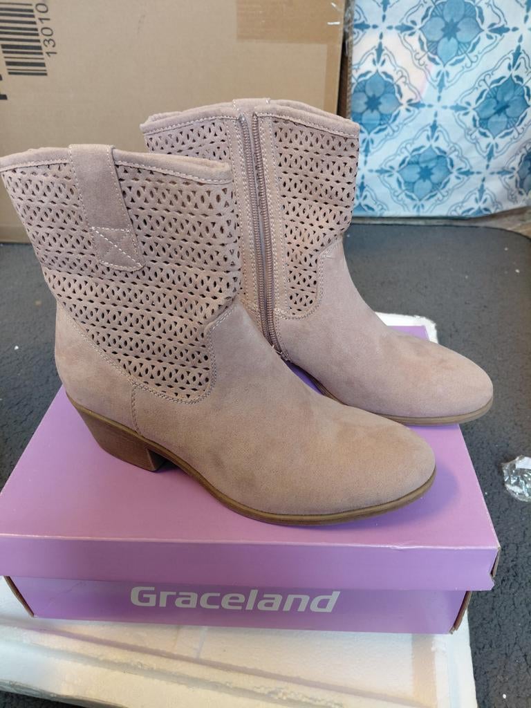 Graceland suède laarsjes maat 38 nieuw in doos, Beige, Lage of Enkellaarzen, Nieuw, Ophalen of Verzenden