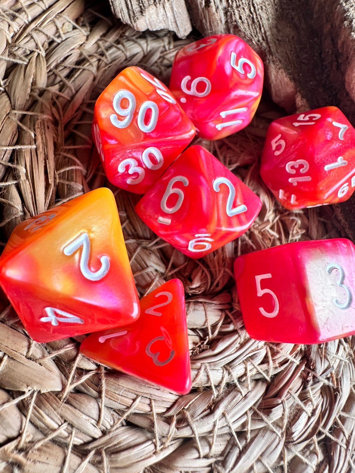 DND Dice / dobbelstenen / D&D / RPG / oranje - roze / nieuw, Hobby en Vrije tijd, Wargaming, Ophalen of Verzenden, Nieuw, Overige soorten