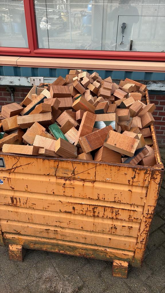 Kachelhout te koop, Minder dan 3 m³, Ophalen