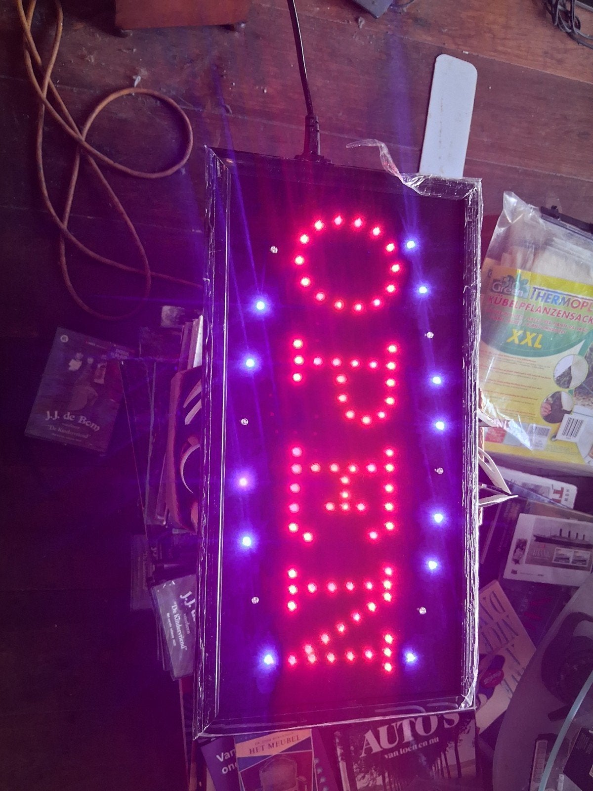LED 'OPEN' Reclamebord - Lichtgevend en Opvallend, Ophalen of Verzenden, Lichtbak of (neon) lamp
