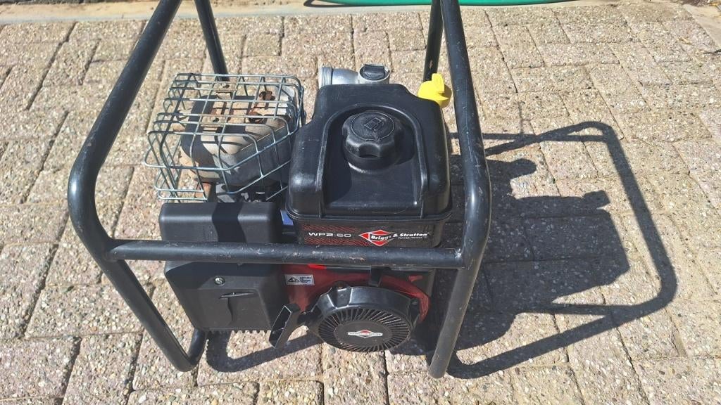 Briggs & Stratton Wp2-60 waterpomp beregeningspomp, Ophalen, Zo goed als nieuw, Handmatig, Beregeningspomp