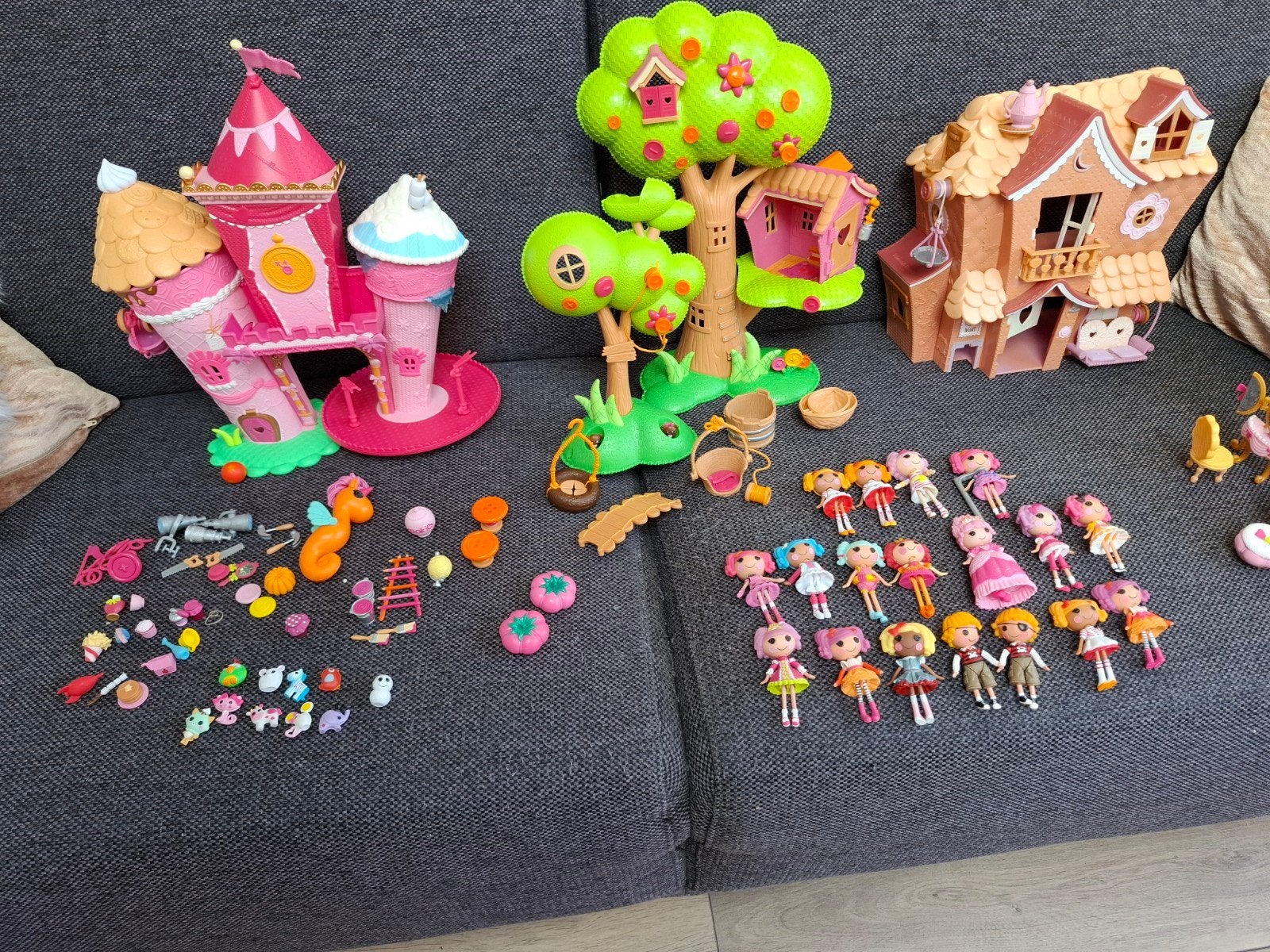 Grote Lalaloopsy speelset met huizen en poppen, Kinderen en Baby's, Speelgoed | Poppen, Ophalen of Verzenden, Gebruikt, Overige typen