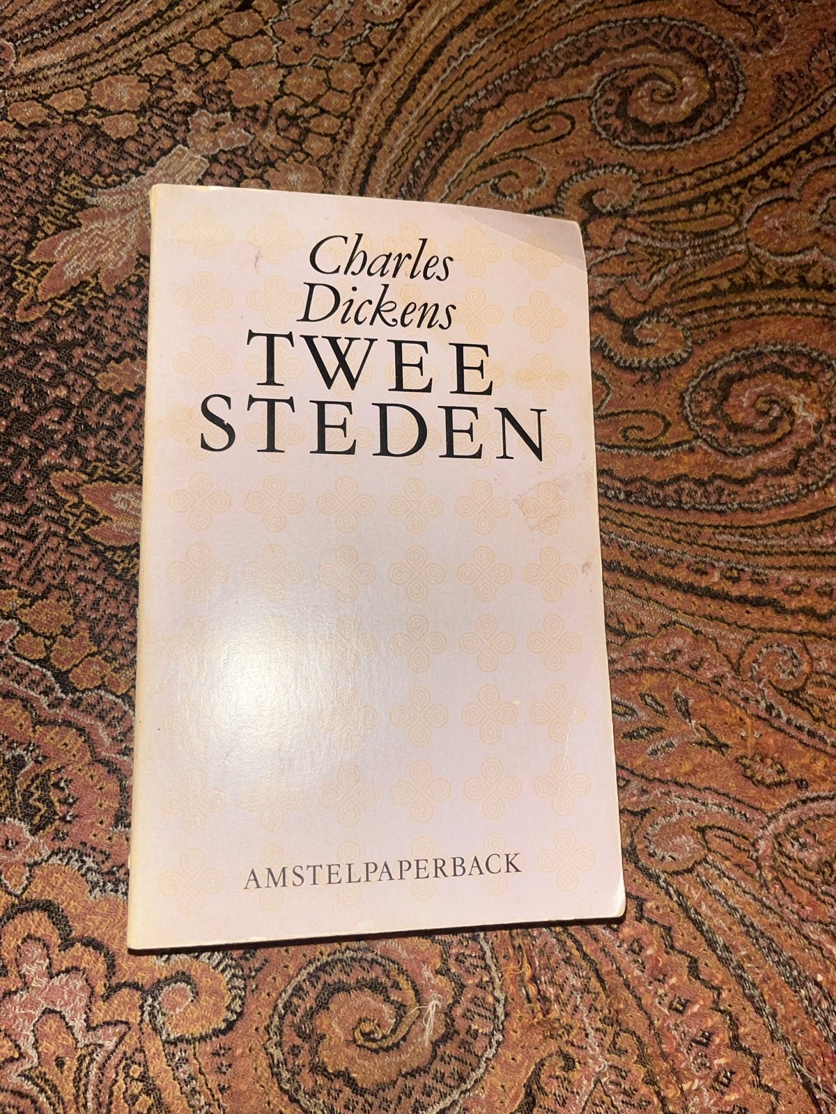 Twee Steden - Charles Dickens (Amstelpaperback), Verzenden, Gelezen, Nederland
