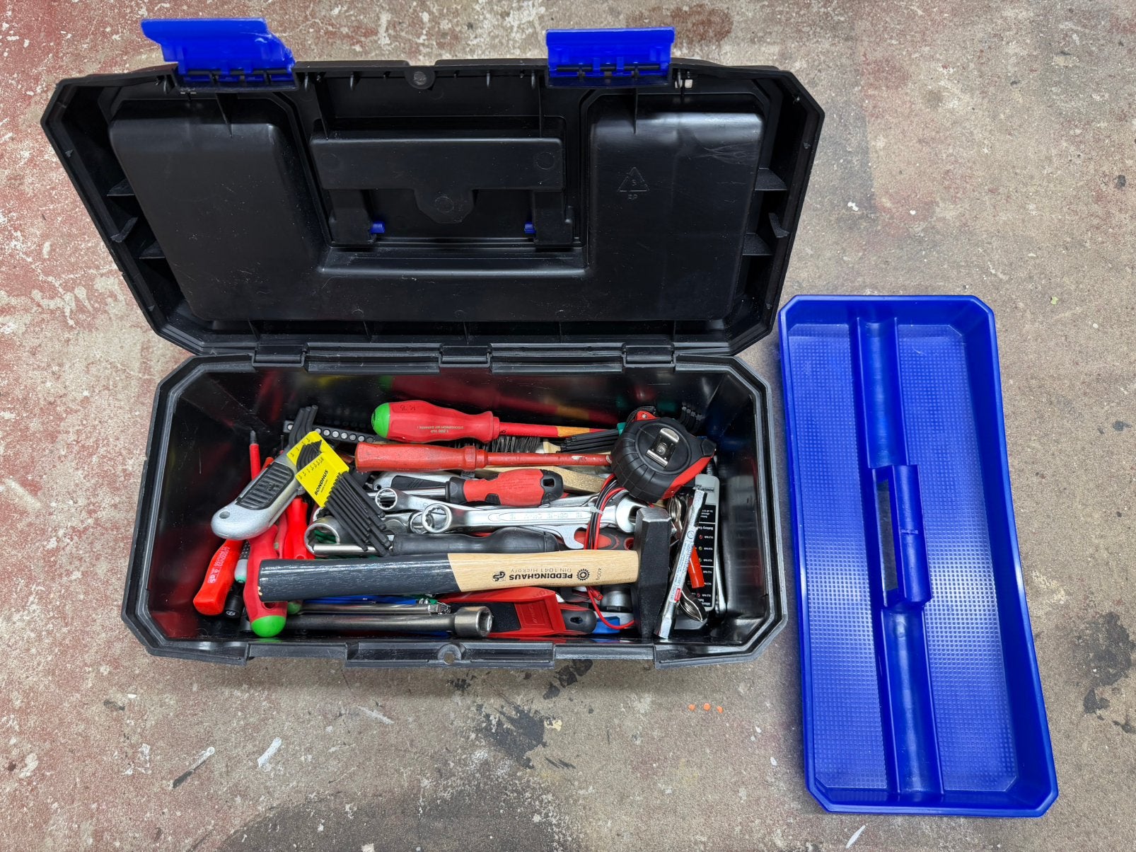 Gereedschapset + kist 131 delig A merken - Nieuwstaat, Doe-het-zelf en Verbouw, Ophalen of Verzenden, Zo goed als nieuw, Gereedschapsset
