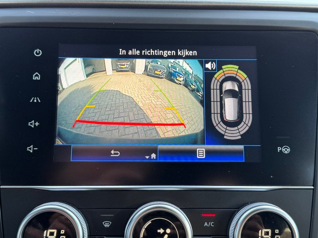 Renault KADJAR 1.3 TCe Black Edition Automaat Camera Carplay, Auto's, Renault, Kadjar, Gebruikt, 4 cilinders, 715 kg