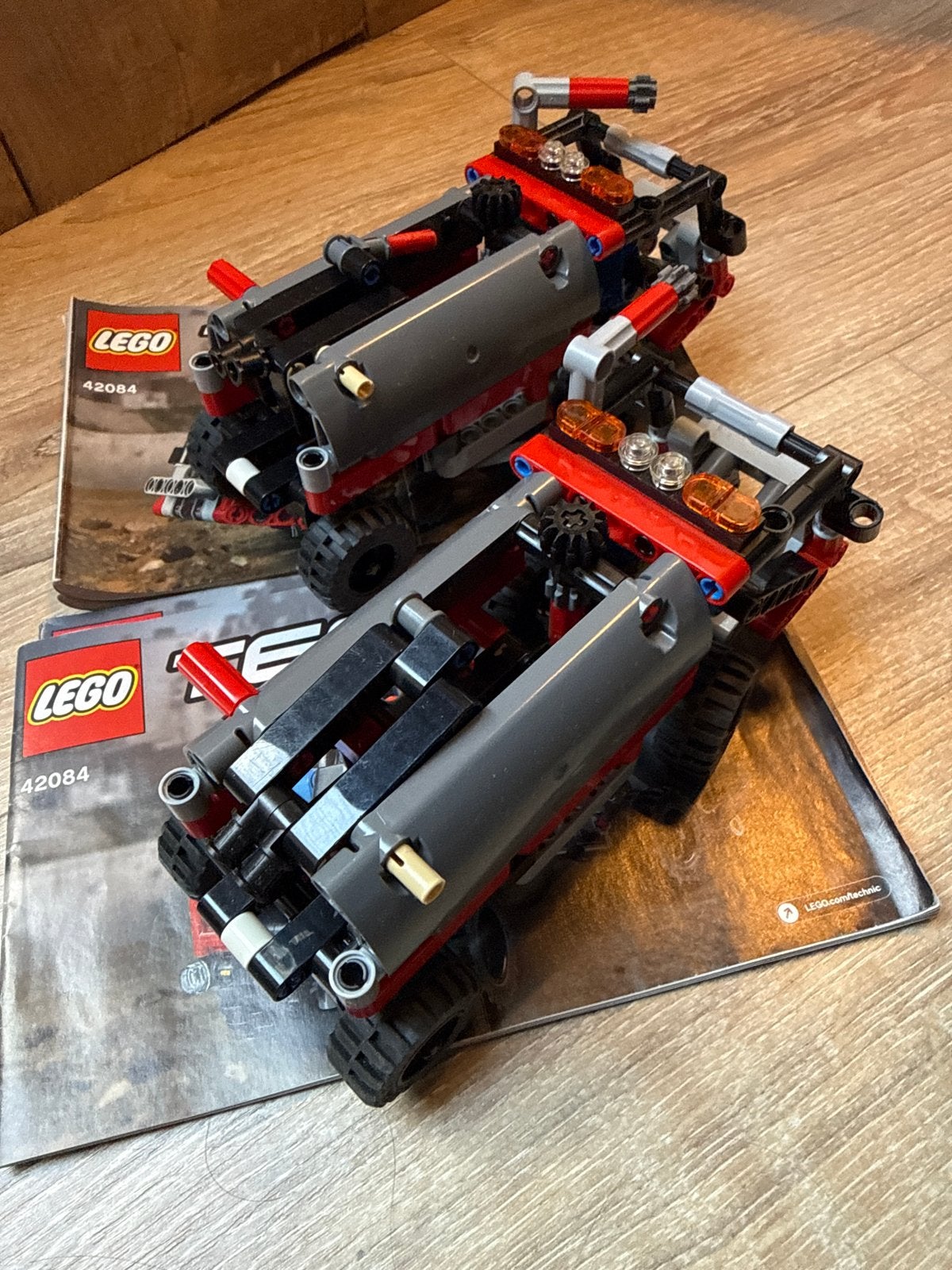 Lego Technic 42084 Haakarmvoertuig - 2x