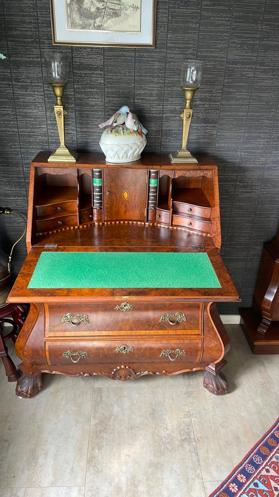 Prachtige Wortelnoten Secretaire met Bolle Zijkanten, Antiek en Kunst, Antiek | Meubels | Kasten, Ophalen