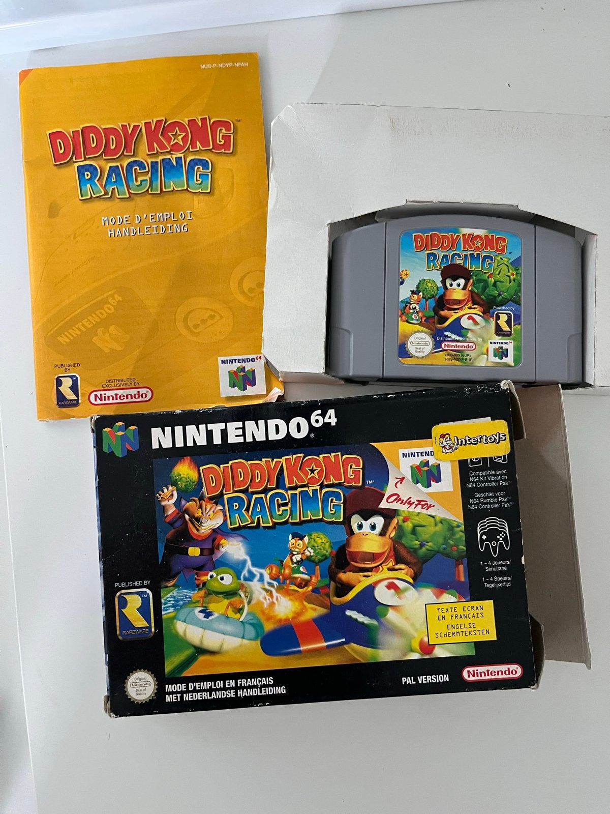Diddy Kong Racing Nintendo 64 (N64) - Compleet met doos+boek, Spelcomputers en Games, Gebruikt, Racen en Vliegen, Eén computer