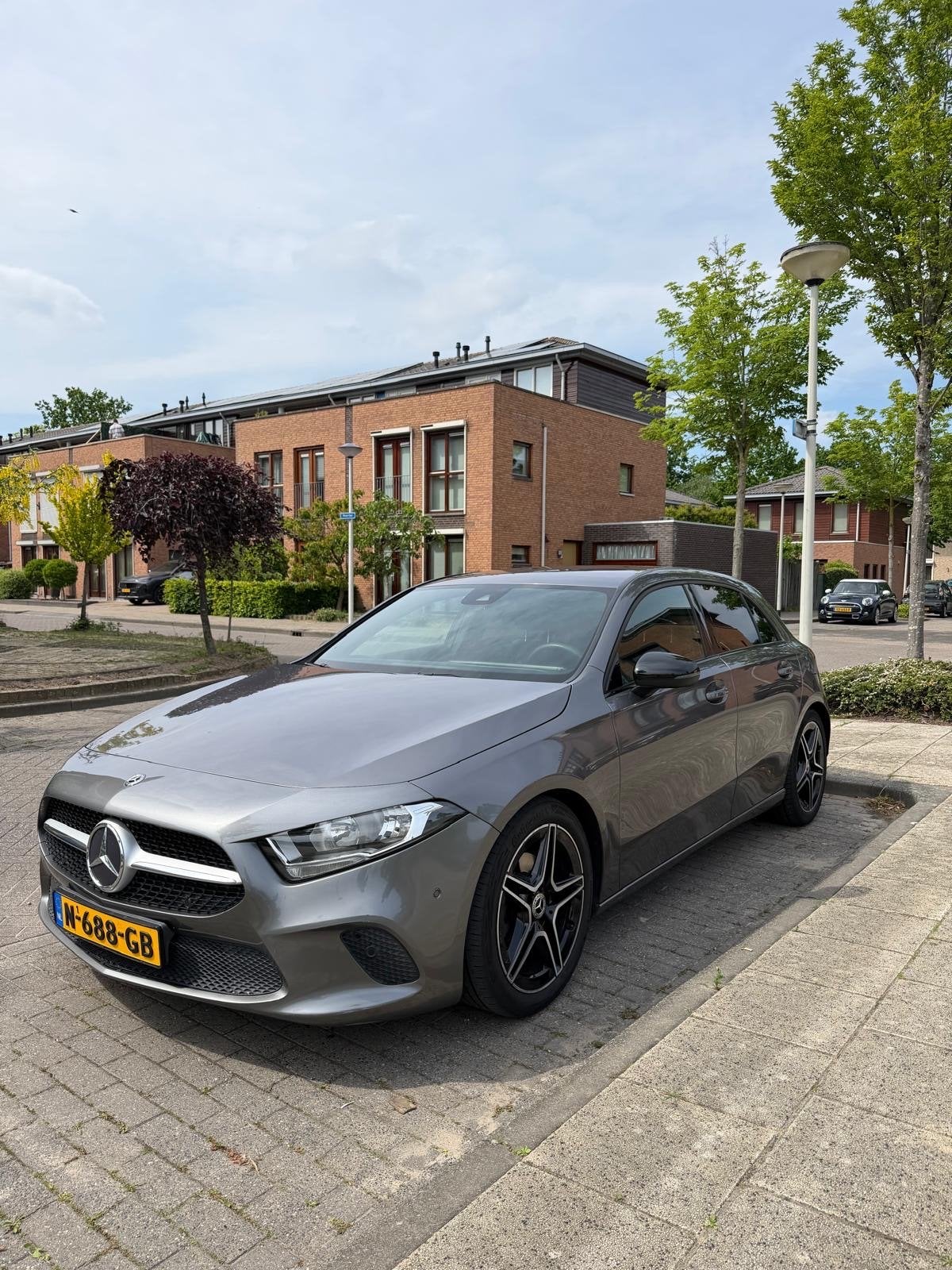 Mercedes-Benz A-Klasse A 180 d 116pk 7G-DCT 2019 Grijs