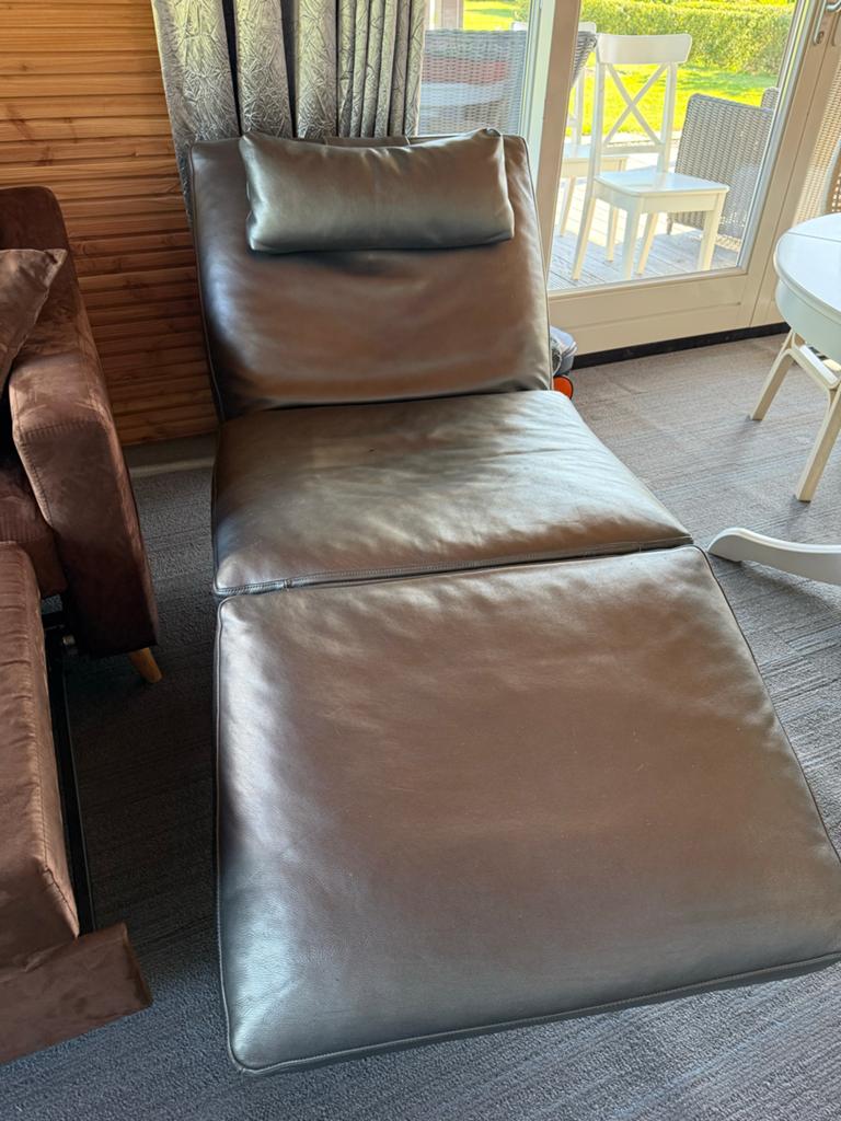 Natuzzi leren ligstoel verstelbaar groen/grijs 200 cm, Huis en Inrichting, Fauteuils, Ophalen, Zo goed als nieuw, 75 tot 100 cm